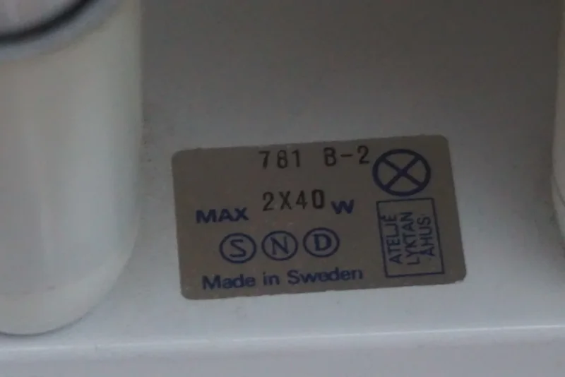 Original Atelje Lyktan label in the Simris lamp shade: 781 B-2, max 2x40 W, Made in Sweden, Åhus