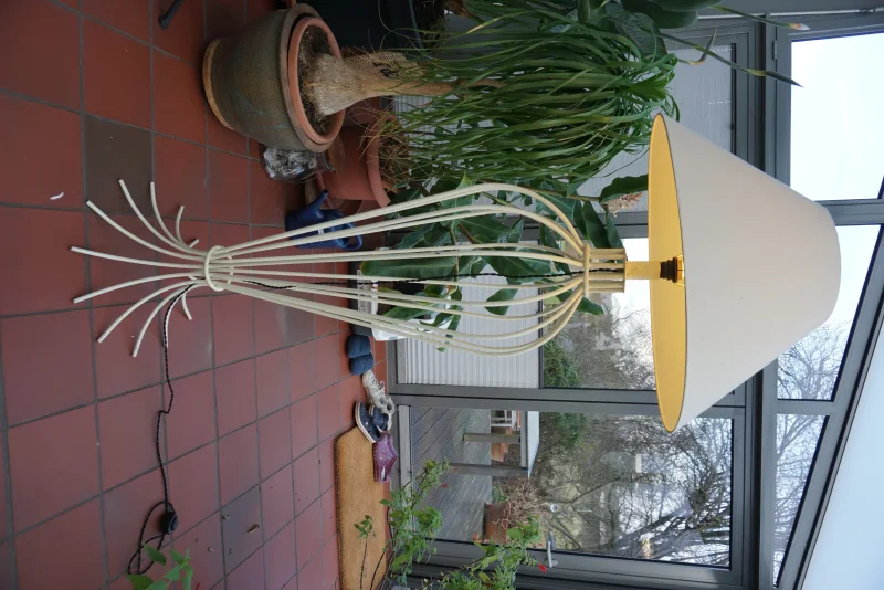 Stehlampe im Stil einer Mille Pratt von Jean Royer