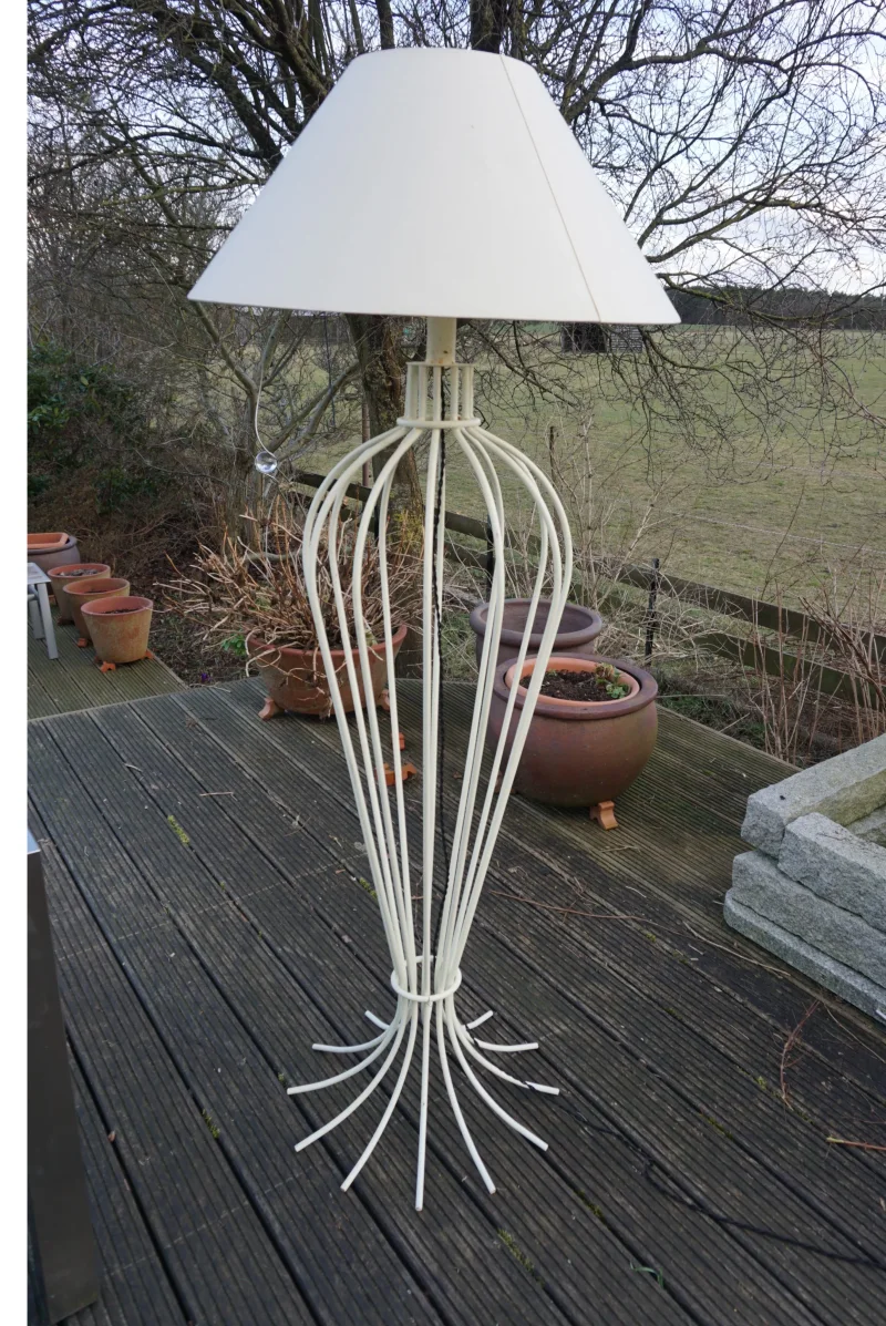 Stehlampe im Stil einer Mille Pratt von Jean Royer