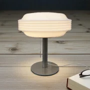 Temde Space-Age Tischleuchte opalweißes Glas Metall 1970er Gesamtansicht