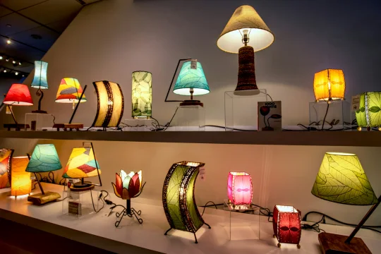 Vintage designer pendant lamp in Murano glass and Scandinavian mid-century style